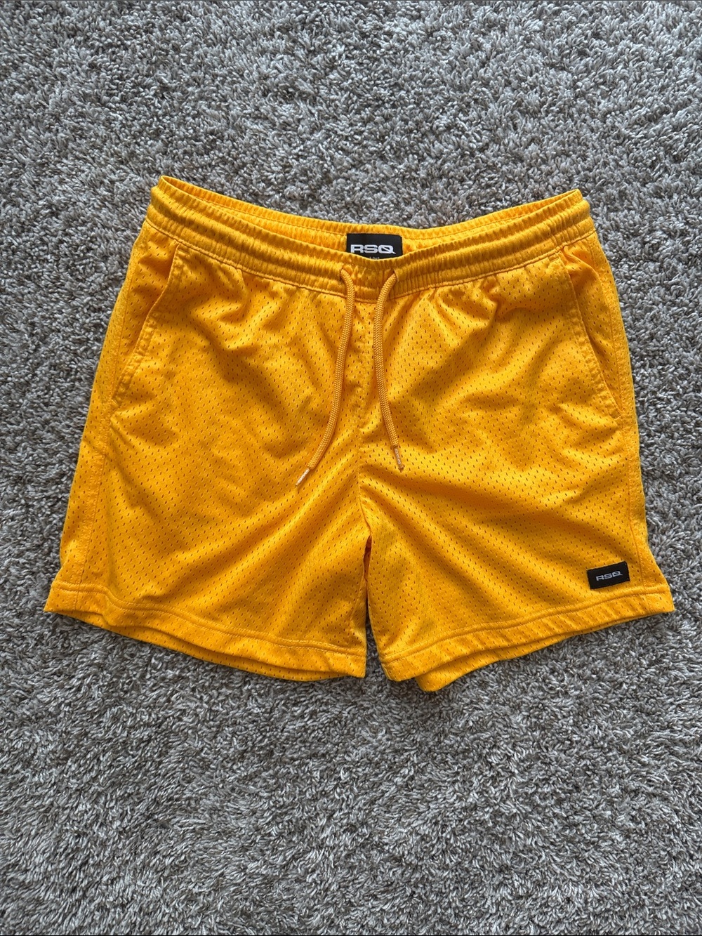 RSQ Mens 5" Mesh Shorts ‘GOLD’